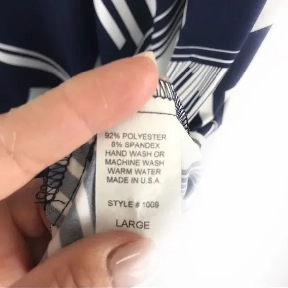 Geometric print v-neck cage back Deep V neck -long - Picture 7 of 8